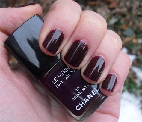 chanel burgundy nail polish